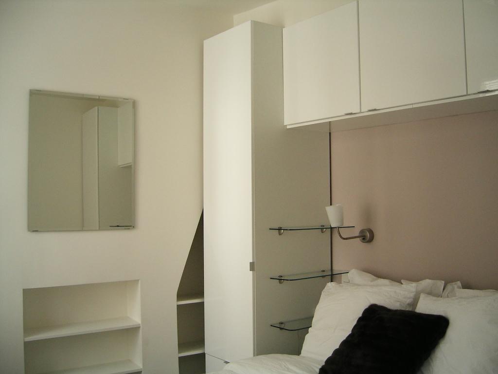 Sevigne Apartment Paris Room photo